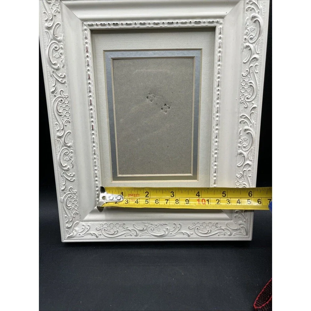 Vintage Style 5” X 7” White Wooden Picture Frame Beautiful Ornate Design